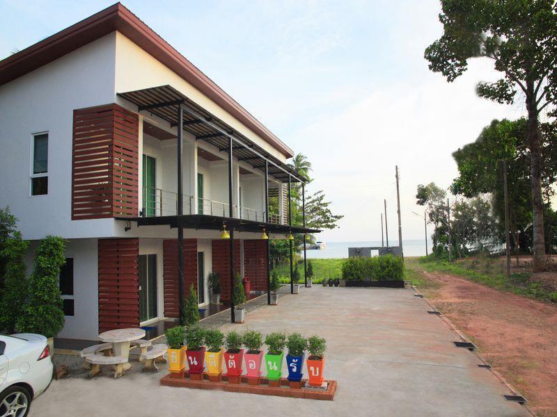 Baan I Talay Chumphon บ้านไอทะเลชุมพร מראה חיצוני תמונה