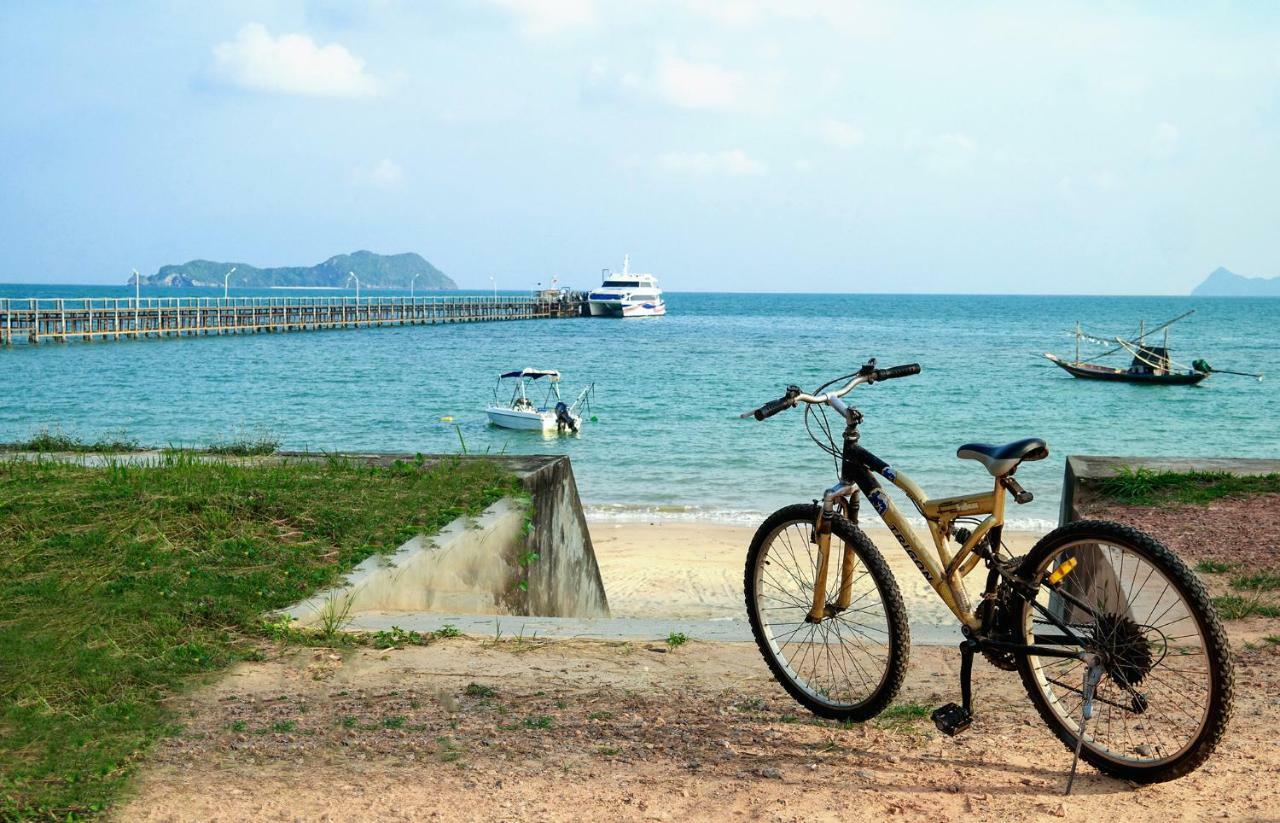 Baan I Talay Chumphon บ้านไอทะเลชุมพร מראה חיצוני תמונה
